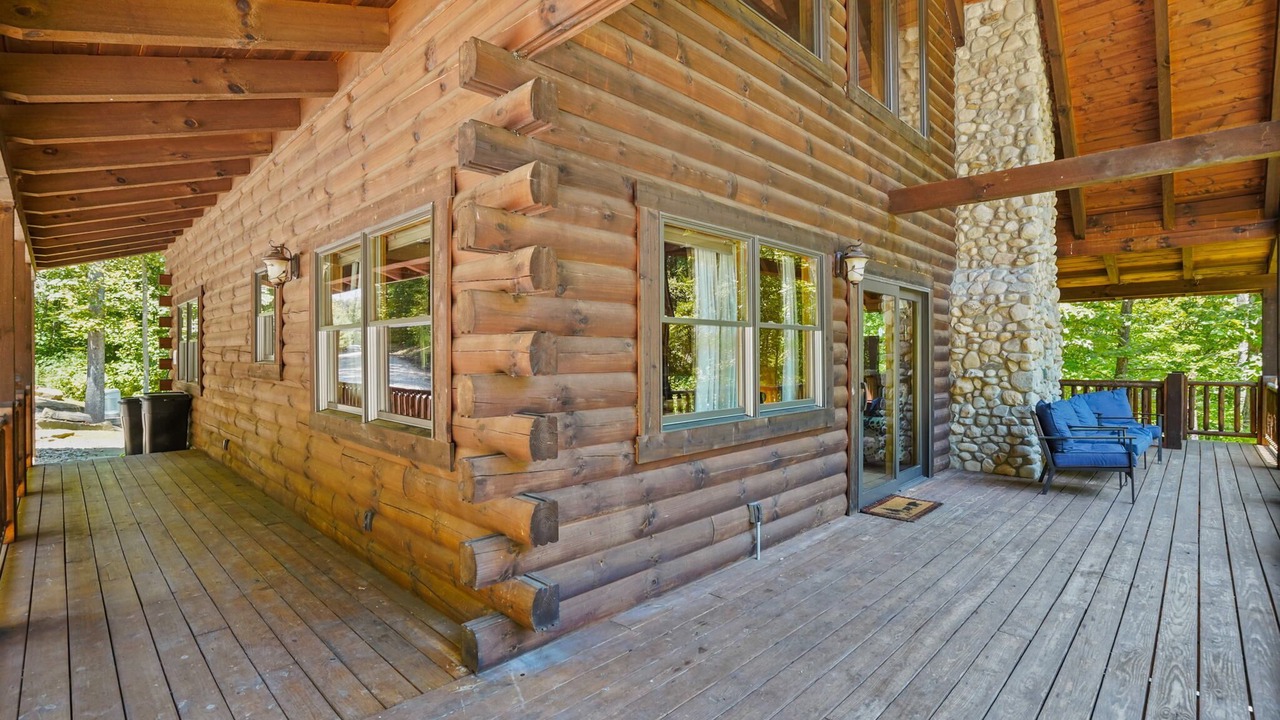 Photo of Patio Balcony in Logan