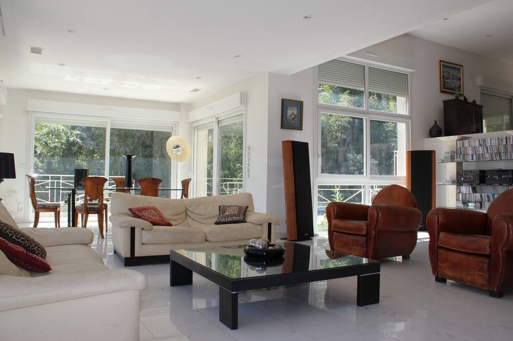 Photo of Livingroom in Montferrier-sur-Lez