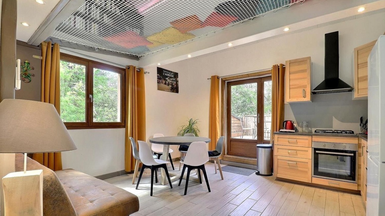 Photo of Kitchen in Labastide-de-Virac