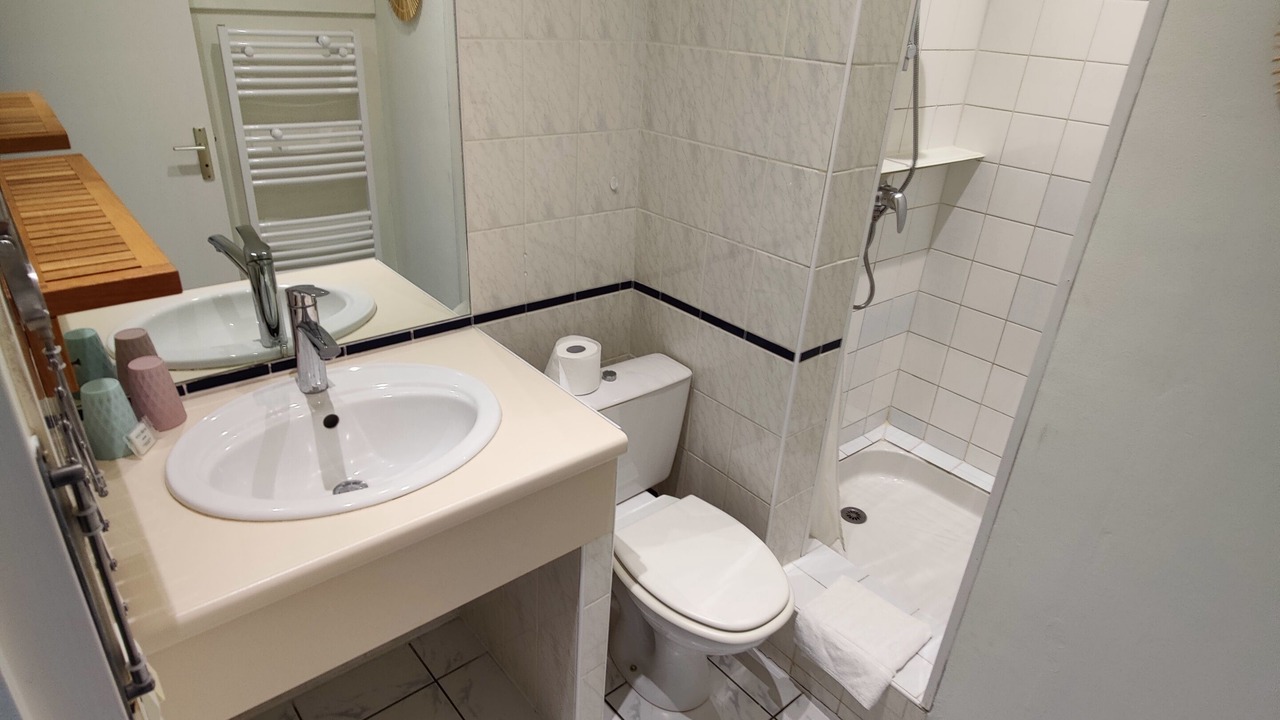 Photo of Bathroom in Soulac-sur-Mer
