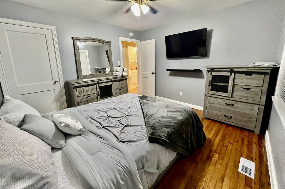 Photo of Bedroom in Richmond