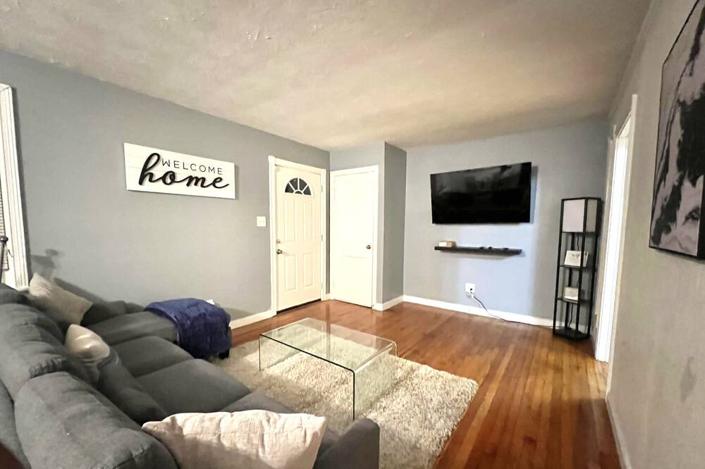 Photo of Livingroom in Richmond