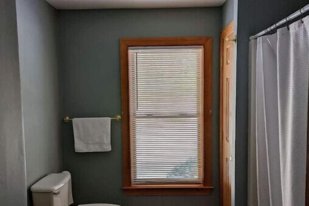 Photo of Bathroom in New Marlborough