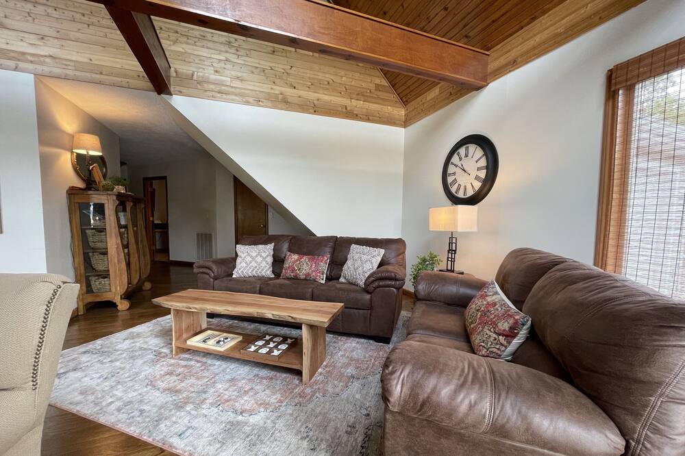 Photo of Bedroom in Hardin