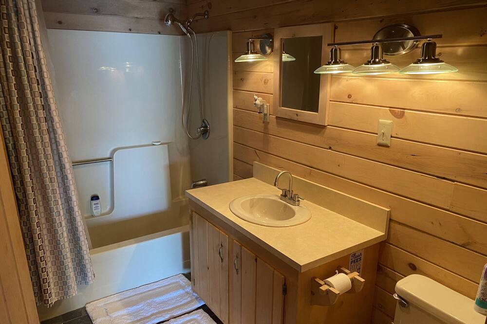 Photo of Bathroom in South Kortright