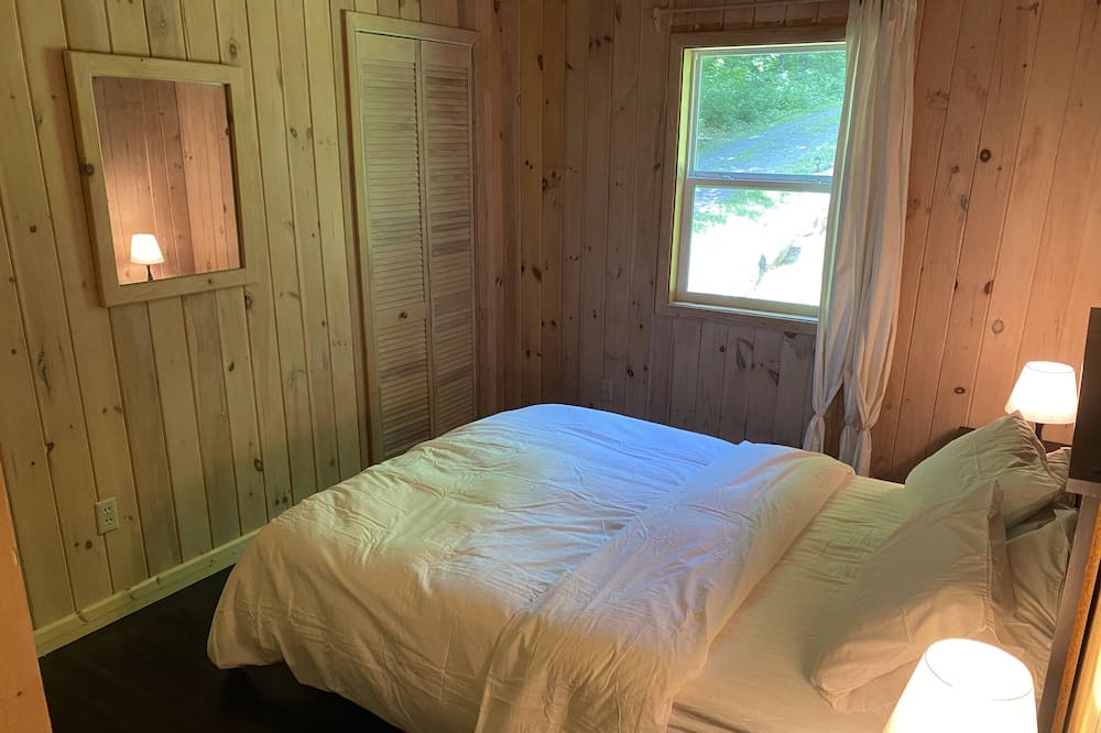 Photo of Bedroom in South Kortright