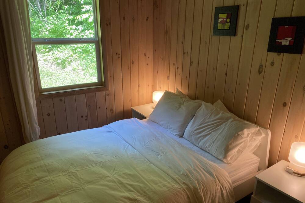 Photo of Bedroom in South Kortright