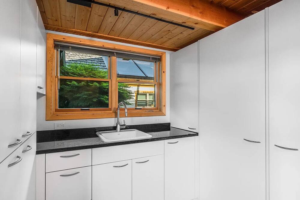 Photo of Bedroom in Sandpoint