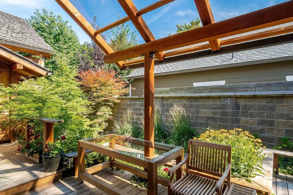 Photo of Others in Sandpoint