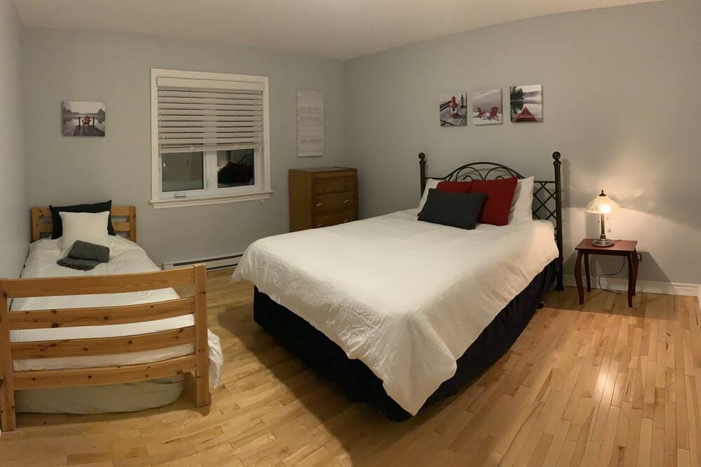 Photo of Bedroom in Val-des-Bois