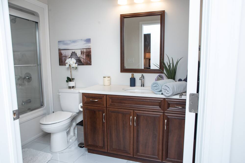 Photo of Bathroom in Chatham-Kent