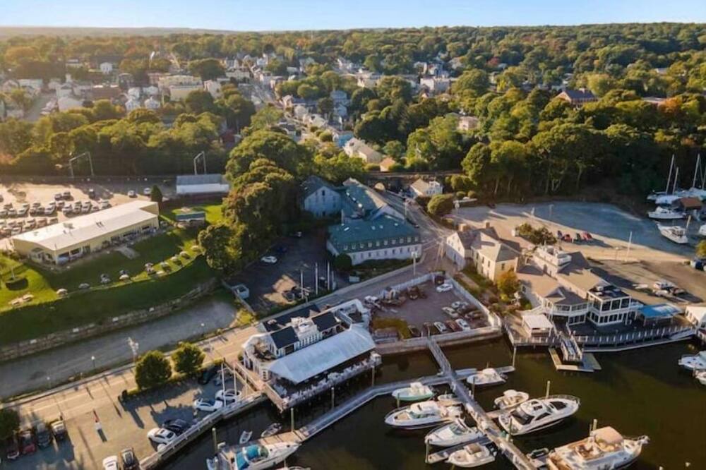 Photo of Others in East Greenwich