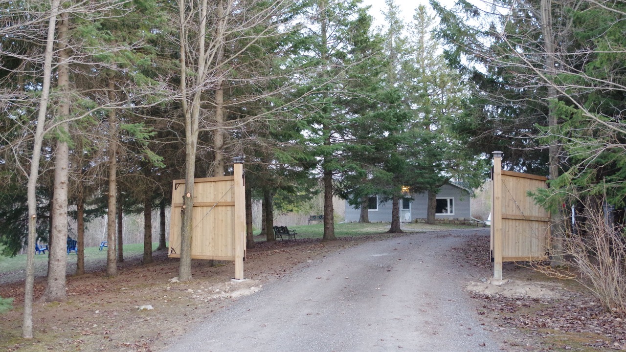 Photo of Outdoor in Erin