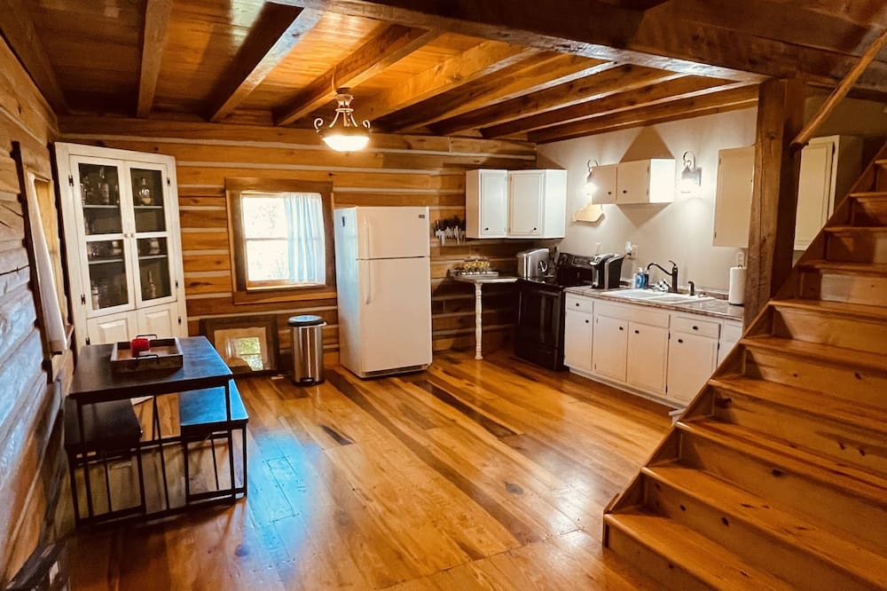Photo of Kitchen in Cane Valley