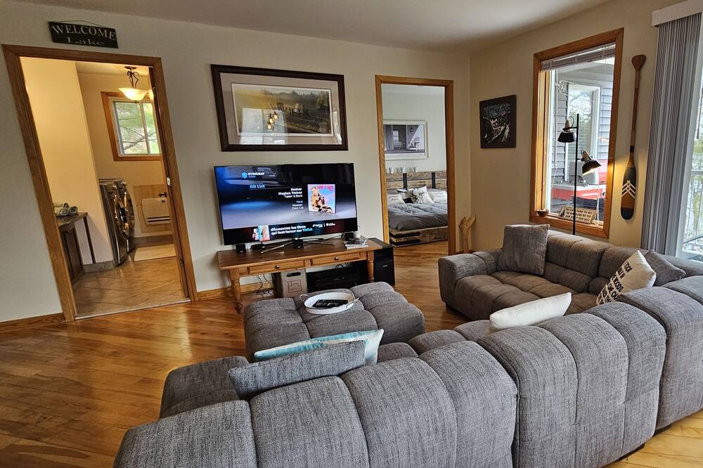 Photo of Livingroom in Orford