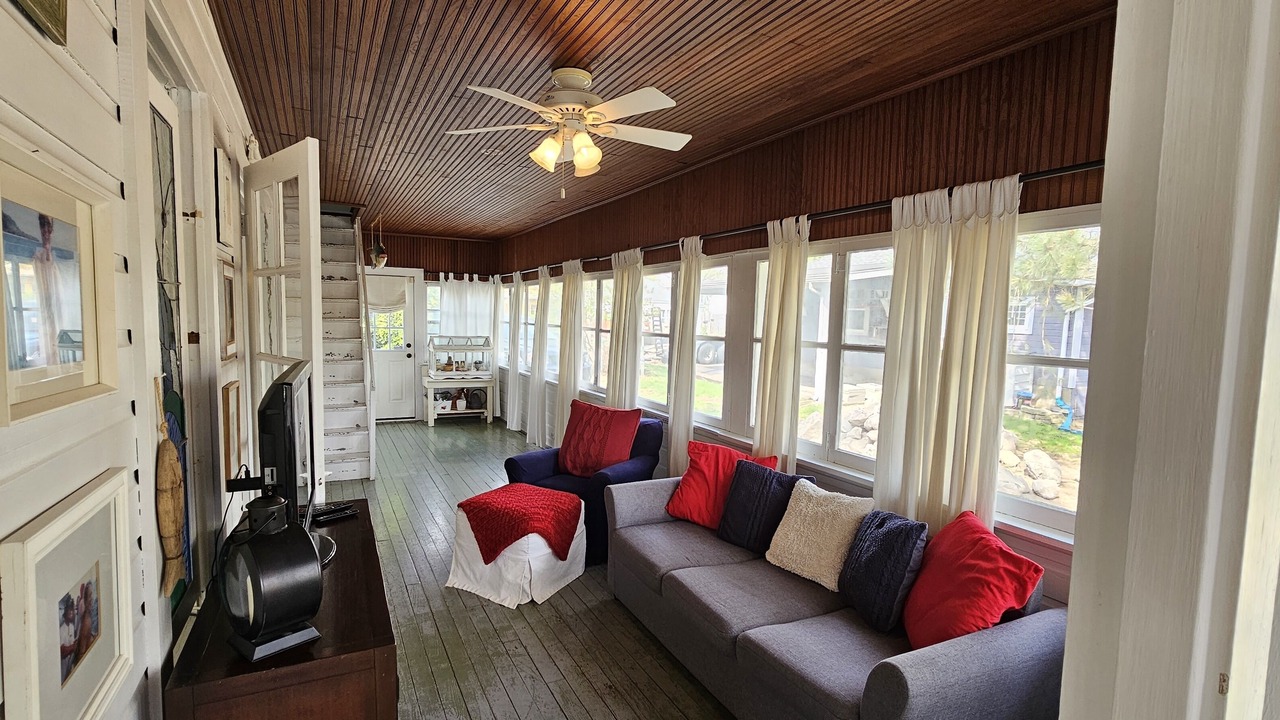 Photo of Livingroom in Syracuse