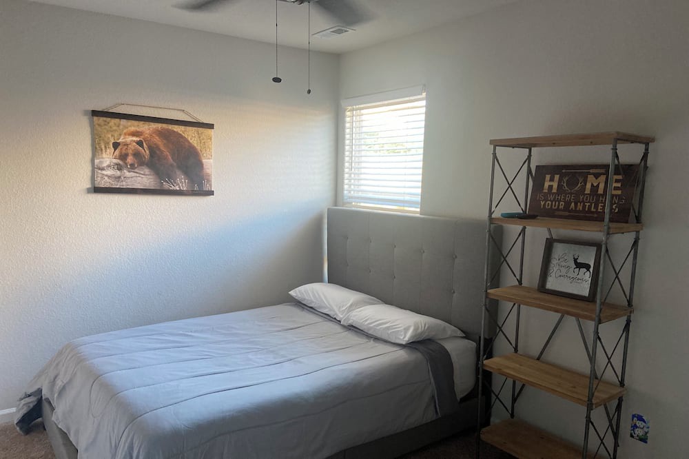 Photo of Bedroom in Youngsville