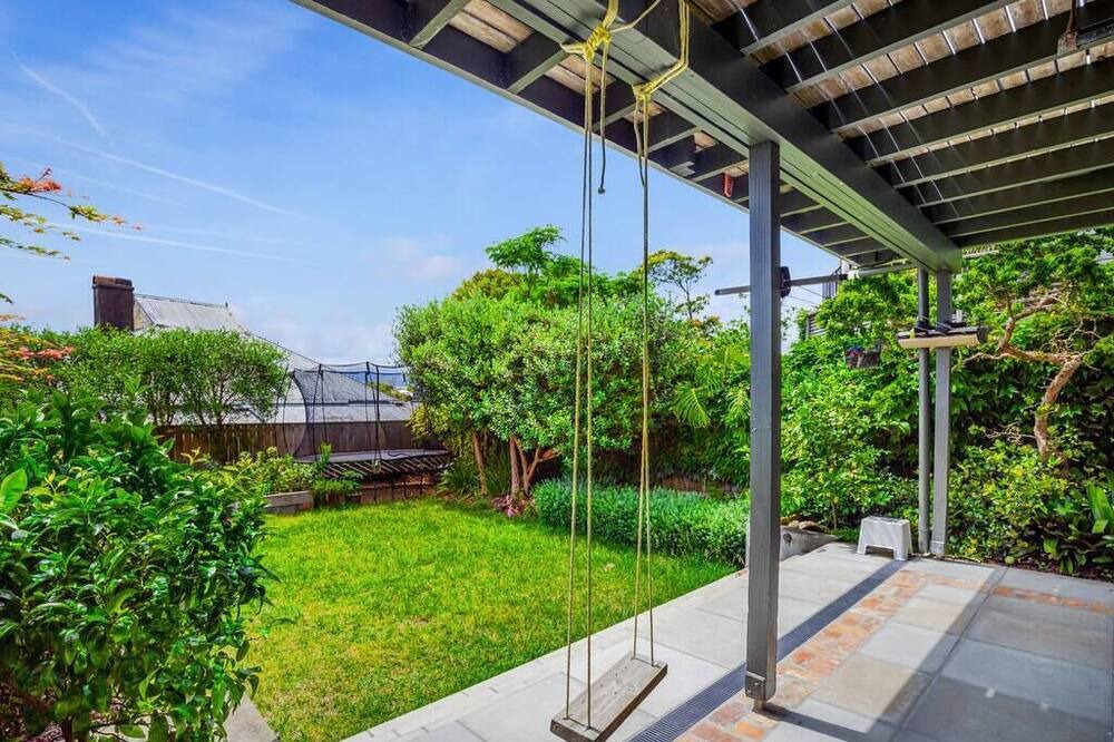 Photo of Others in Parnell