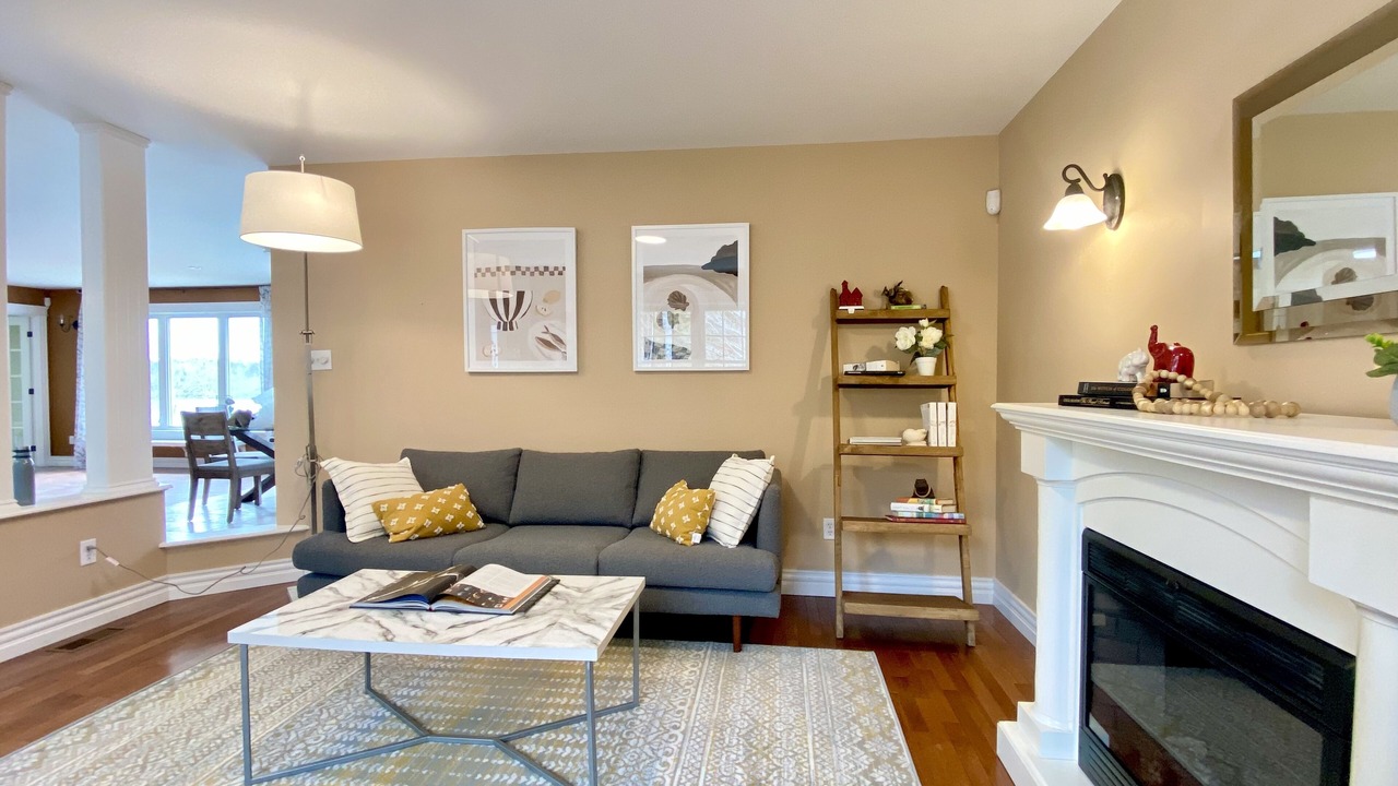 Photo of Livingroom in Bedford