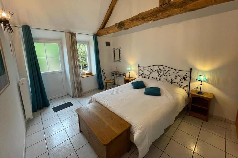 Photo of Bedroom in Couvignon