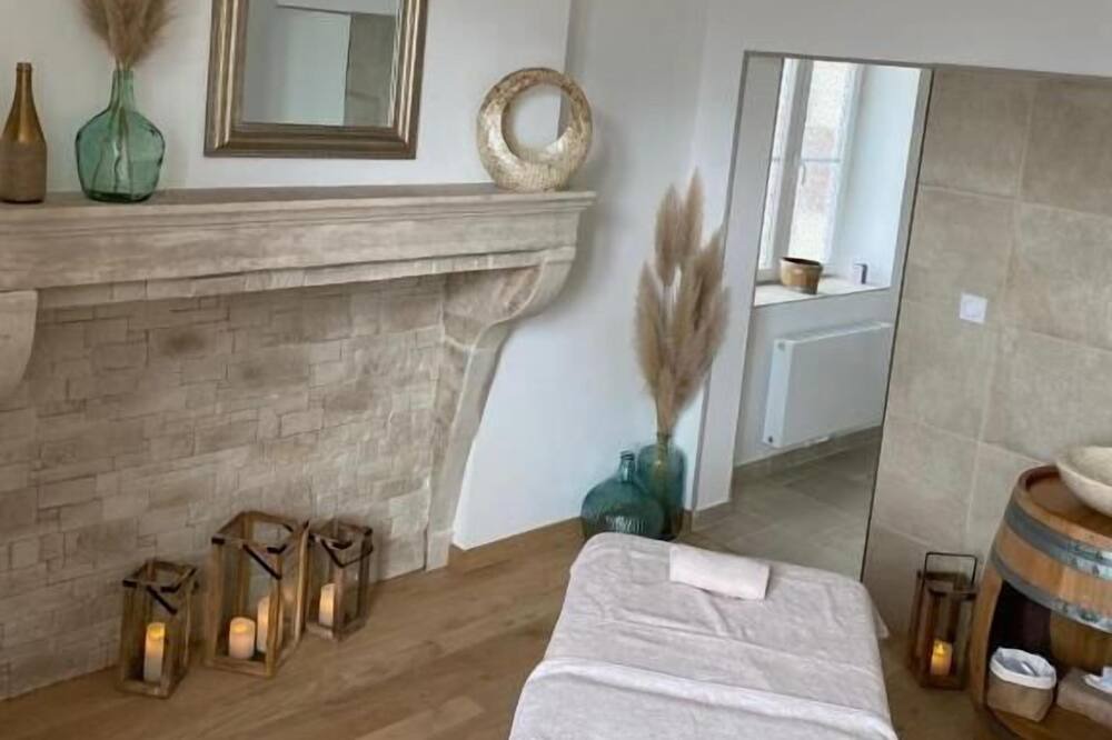 Photo of Bedroom in Couvignon