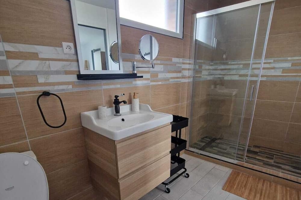 Photo of Bathroom in Misy-sur-Yonne