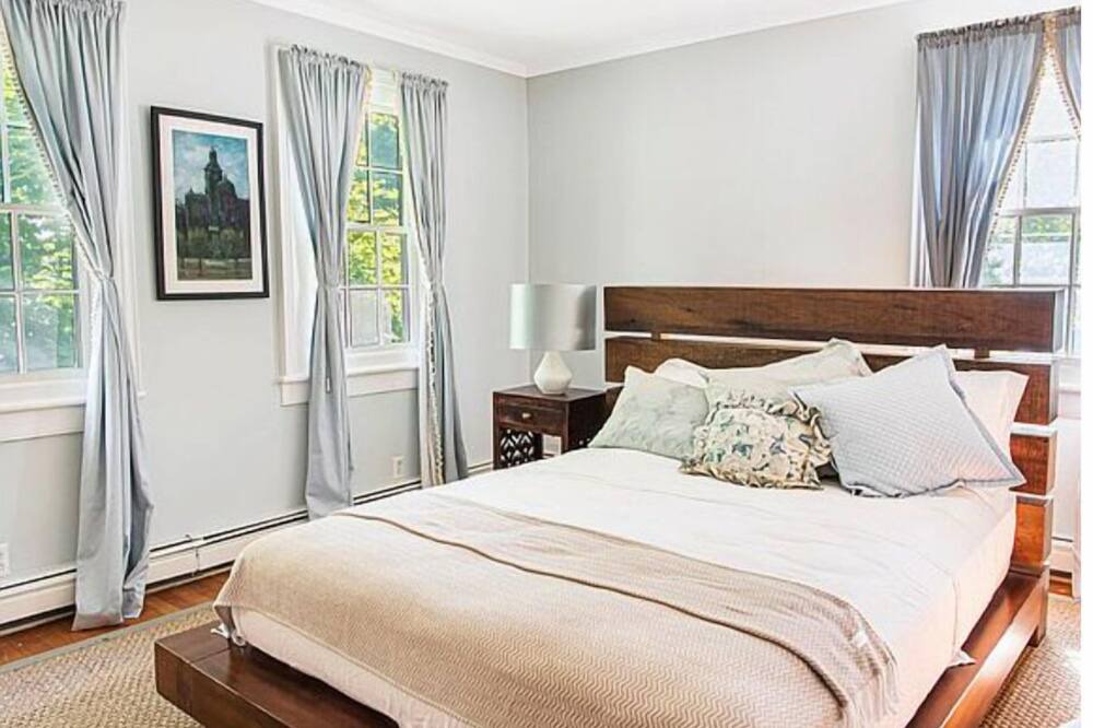 Photo of Bedroom in Village of Southampton