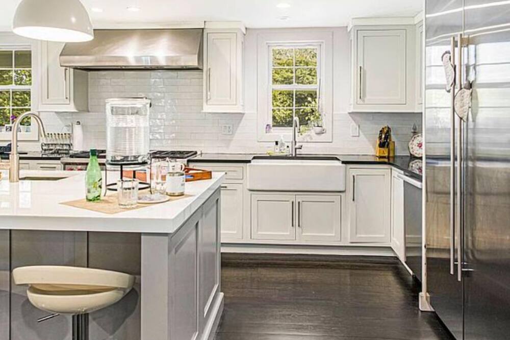Photo of Kitchen in Village of Southampton
