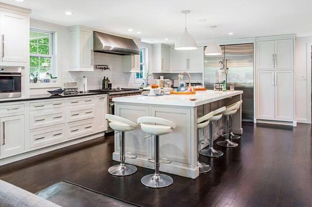 Photo of Kitchen in Village of Southampton