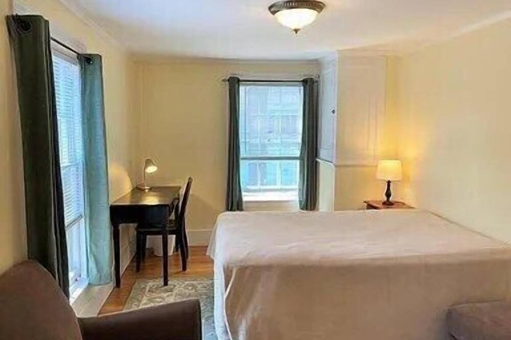 Photo of Bedroom in Augusta