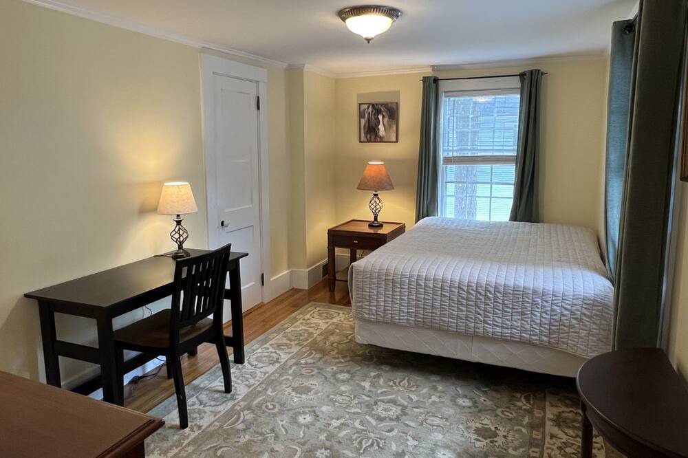 Photo of Bedroom in Augusta