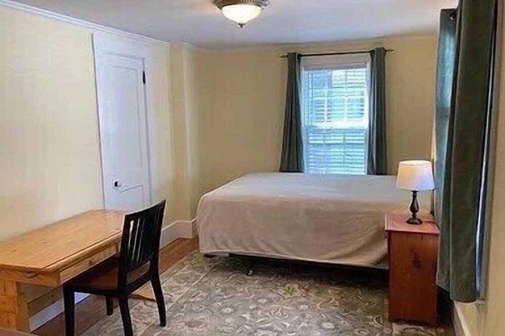 Photo of Bedroom in Augusta