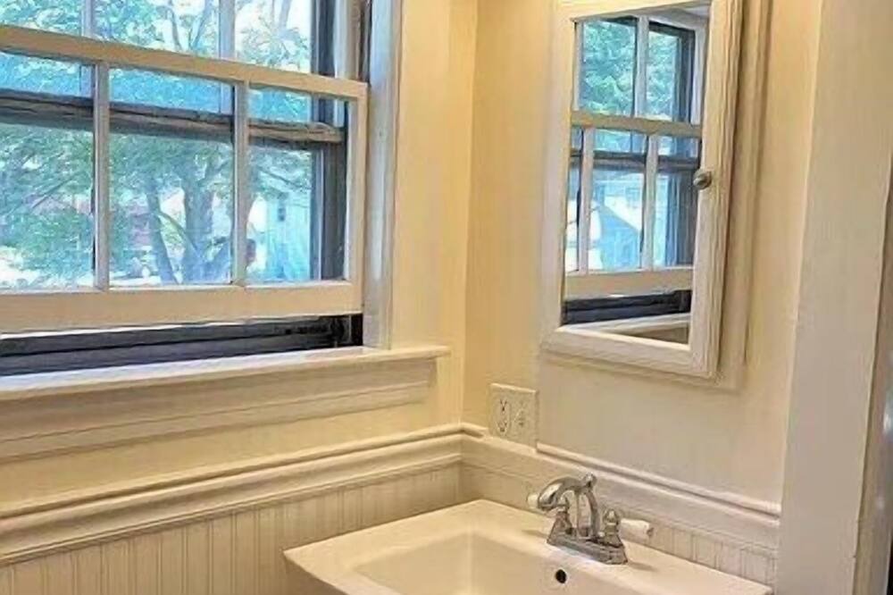 Photo of Bathroom in Augusta