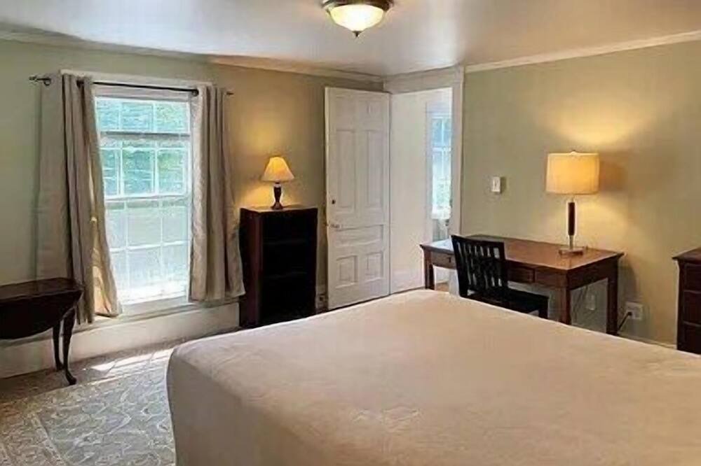Photo of Bedroom in Augusta