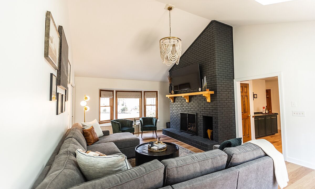 Photo of Livingroom in Royal Pines