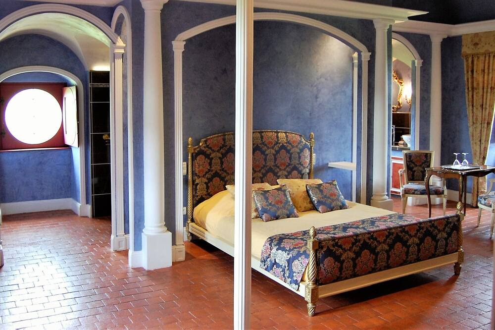 Photo of Bedroom in Mouret