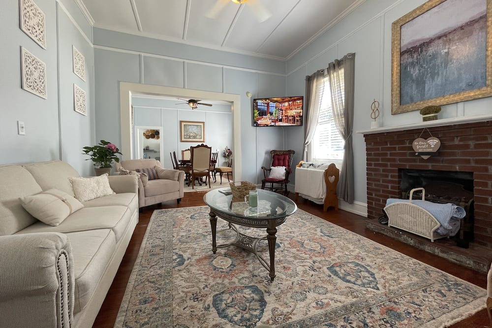 Photo of Bedroom in High Springs