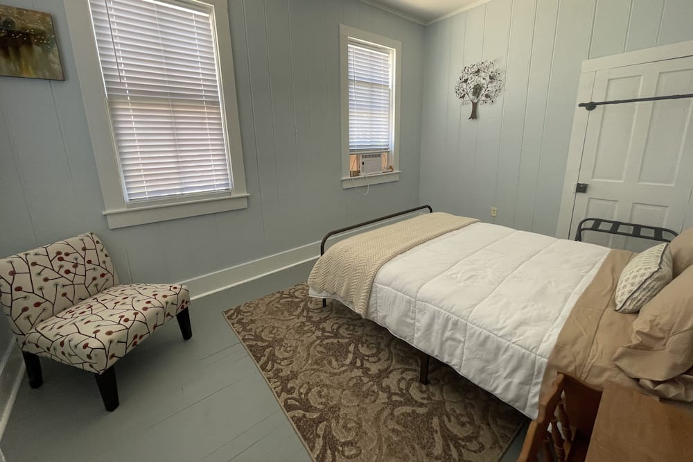 Photo of Bedroom in High Springs