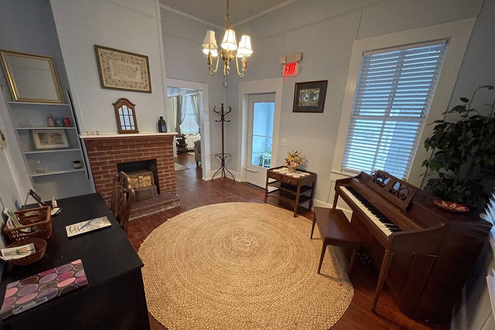 Photo of Bedroom in High Springs