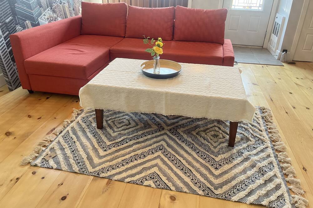 Photo of Livingroom in Laprairie