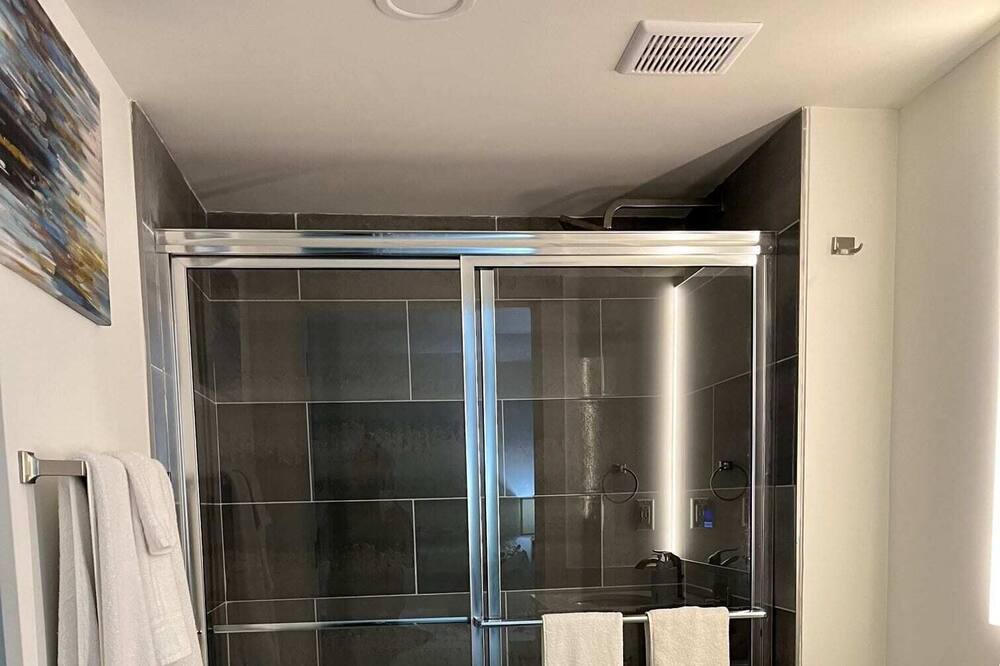 Photo of Bedroom in Downtown Jackson