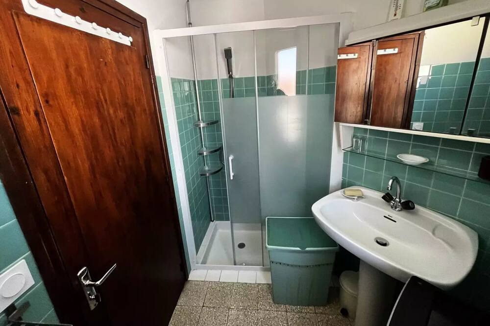 Photo of Bathroom in Catllar