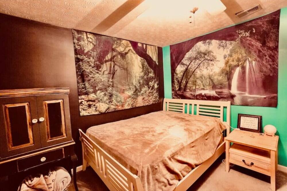 Photo of Bedroom in Mableton