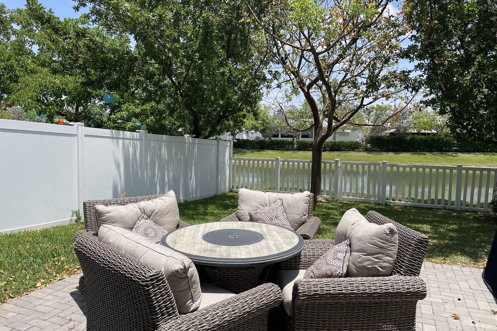 Photo of Outdoor in Tamarac