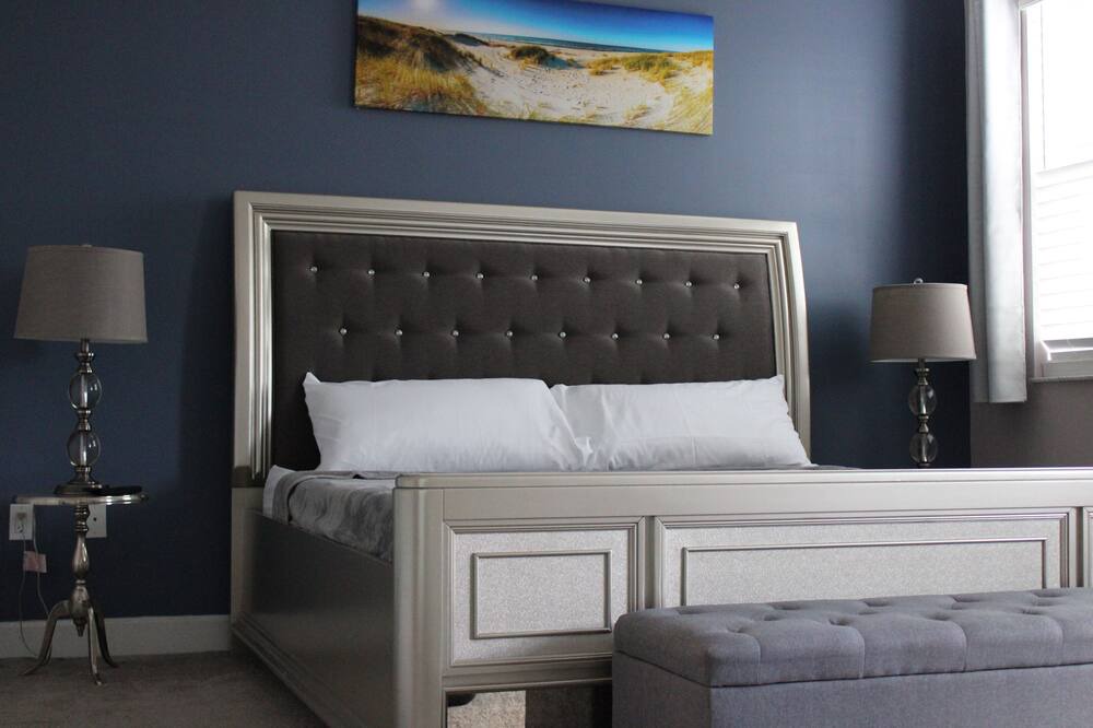 Photo of Bedroom in Tamarac