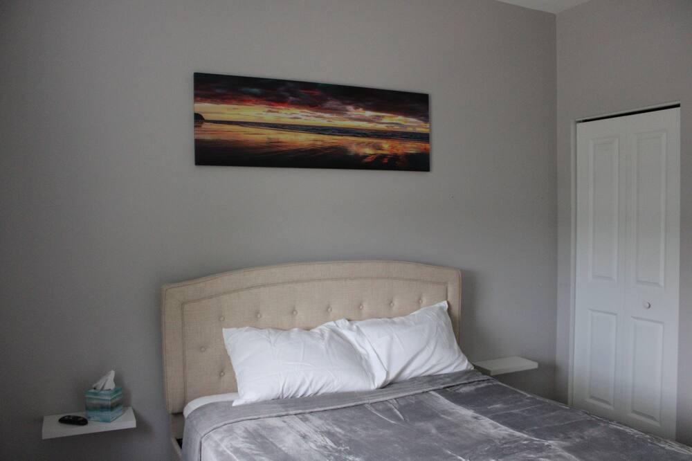 Photo of Bedroom in Tamarac