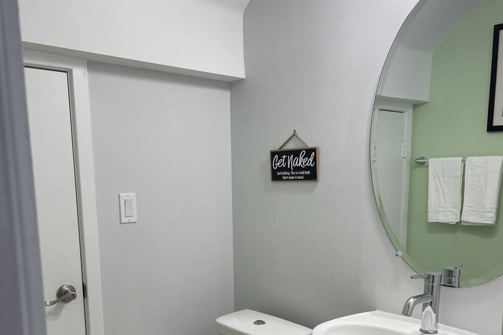 Photo of Bathroom in Tamarac