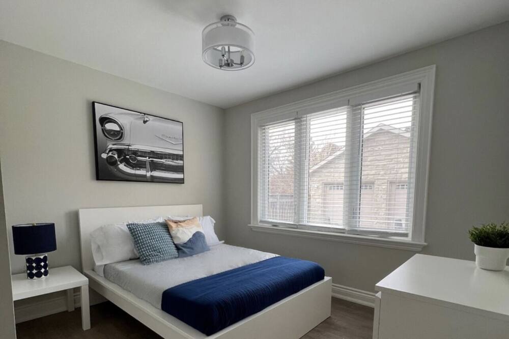 Photo of Bedroom in Scarborough