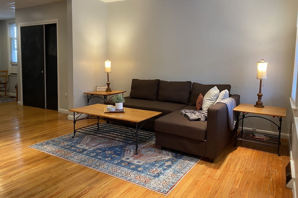 Photo of Livingroom in Easton