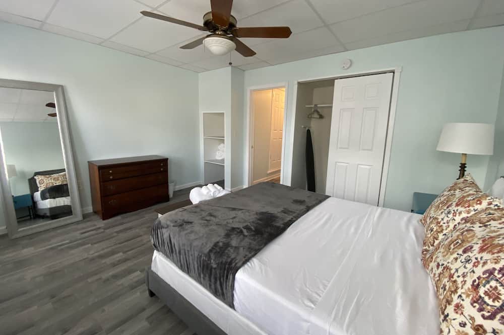 Photo of Bedroom in Easton